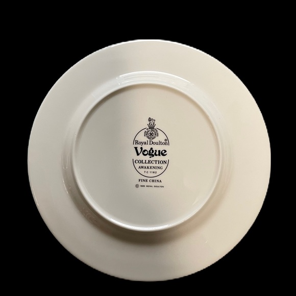 Royal Doulton Vogue Awakening Appetizer Bread Plates TC 1162 6.5 inch 1985 Tulip - Picture 3 of 3